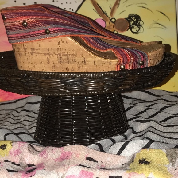 Montego Bay Club multicolor wedge. - Picture 2 of 2